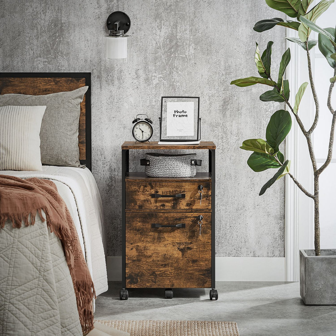 Furnstar Verrijdbare Archiefkast met 2 Afsluitbare Laden – Industrieel Design – Commode - Met slot - 44x42x69cm - Bruin/Zwart