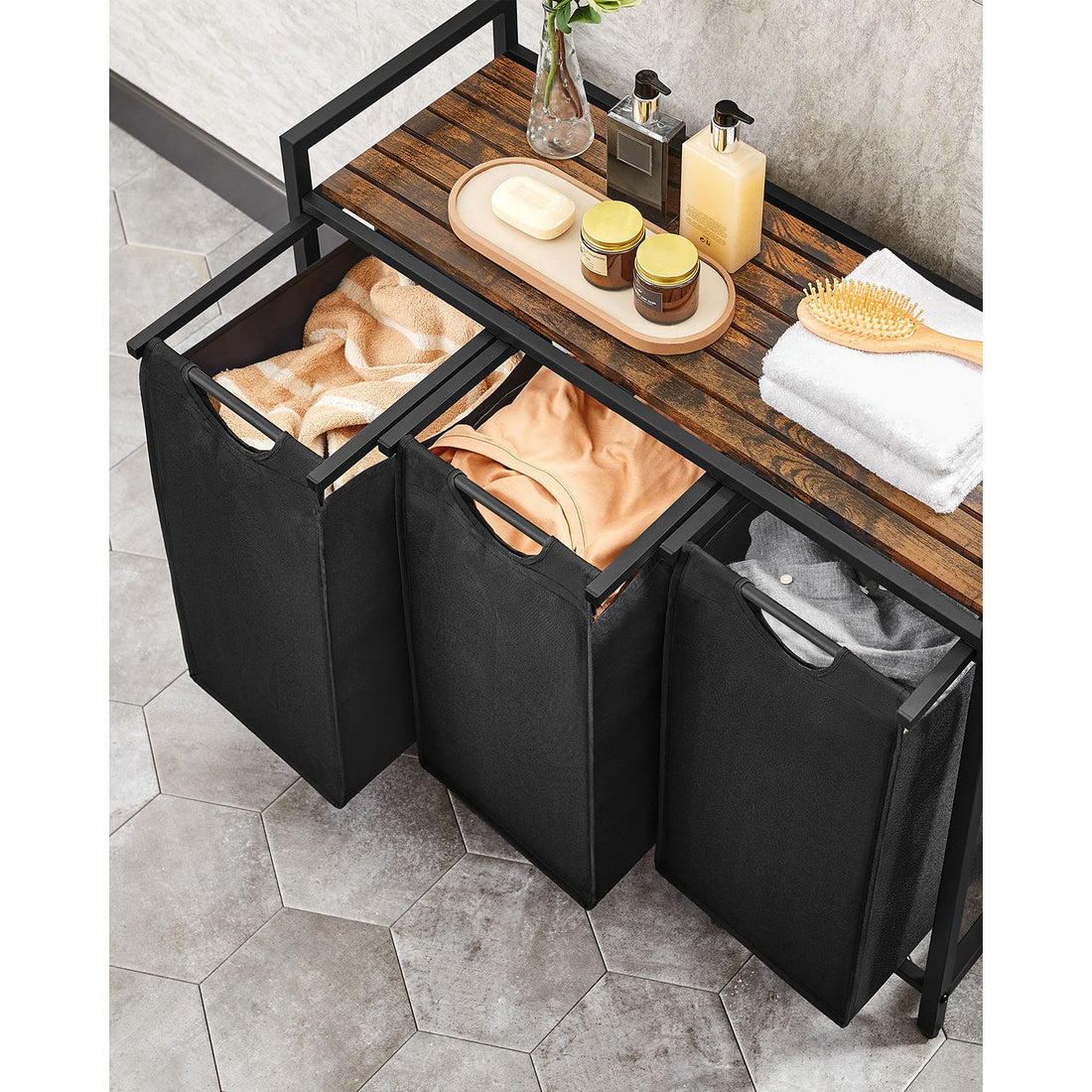 Furnstar Wasmand met 3 Vakken en Plank – Wassorteerder met Uitneembare Waszakken – Wasrek met Metalen Frame – Rustiek Bruin/Zwart