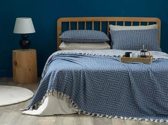 English Home bedsprei - Incl. 2 kussenslopen - 240x260 cm - Creme – Blauw 240 x 260cm 240x260 cm Blauw (3730)