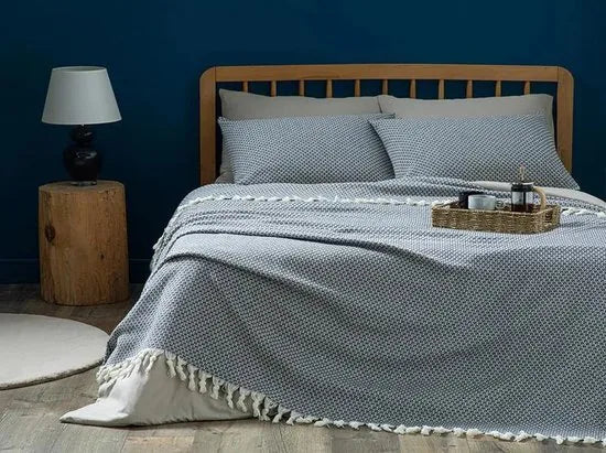 English Home bedsprei - Incl. 2 kussenslopen - 240x260 cm - Creme – Grijs- blauw 240 x 260cm 240x260 cm Grijs (3754)