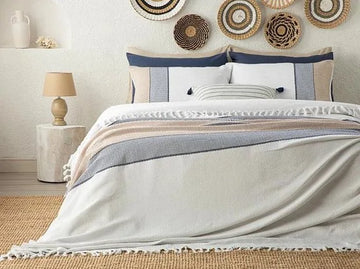 English Home bedsprei - Incl. 2 kussenslopen - 260x280 cm - Creme