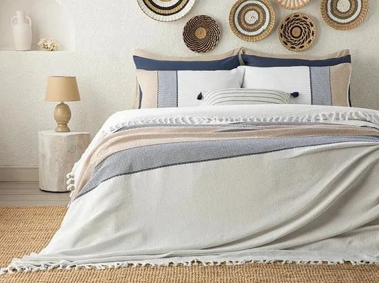 English Home bedsprei - Incl. 2 kussenslopen - 240x260 cm - Creme – Creme 260 x 280cm 260x280 cm Creme (3808)