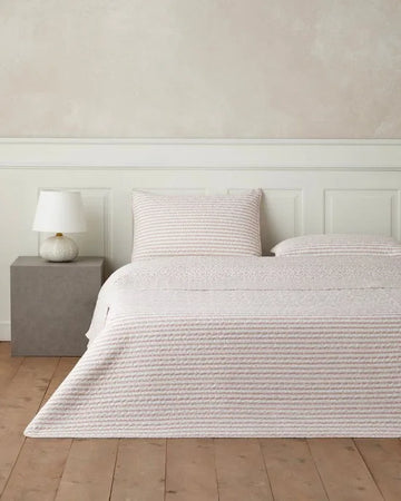 English Home Belle Band - Bedsprei 160x220 cm – 2-persoons – Multifunctionele Sprei – Polyester – Roze