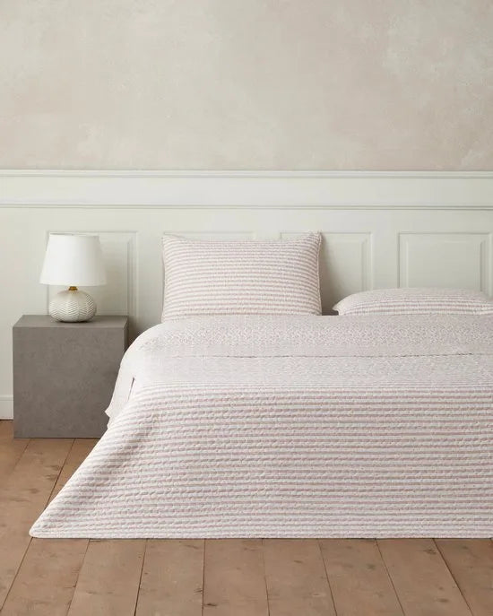 English Home Belle Band - Bedsprei 160x220 cm – 2-persoons – Multifunctionele Sprei – Polyester – Roze – Roze/beige 200 x 220cm