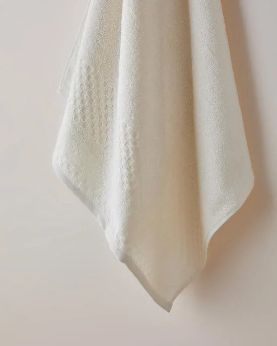 English Home Border Check Badhanddoek 70x140 cm – 100% Katoen– Luxe Handdoek voor Badkamer en Spa – Beige/Ivoor