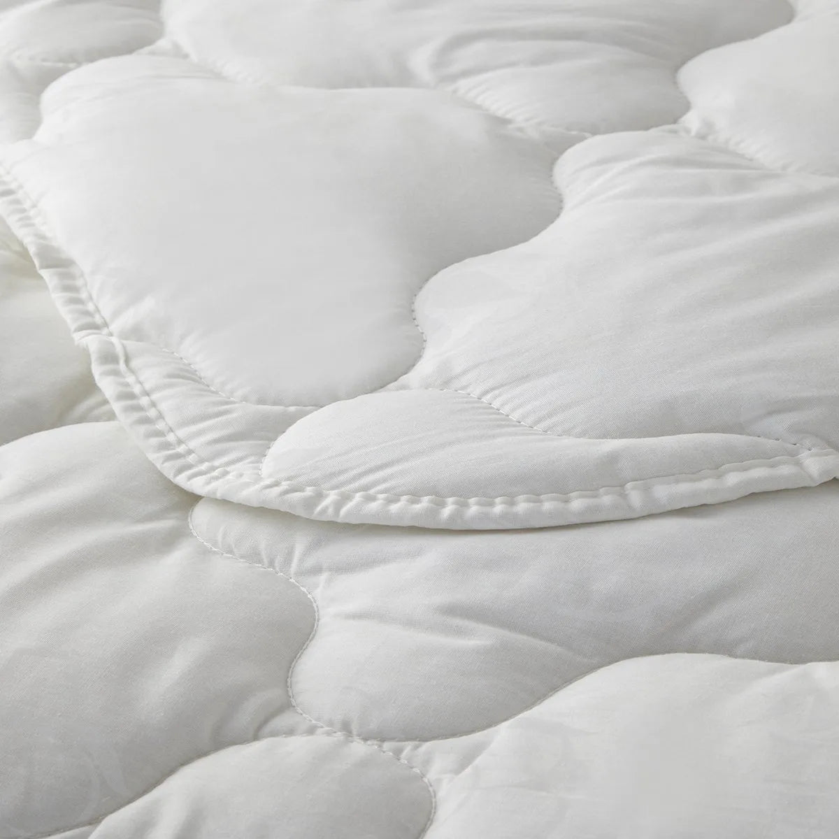 English Home Comfy Cotton Quilt - 195x215 cm - Wit