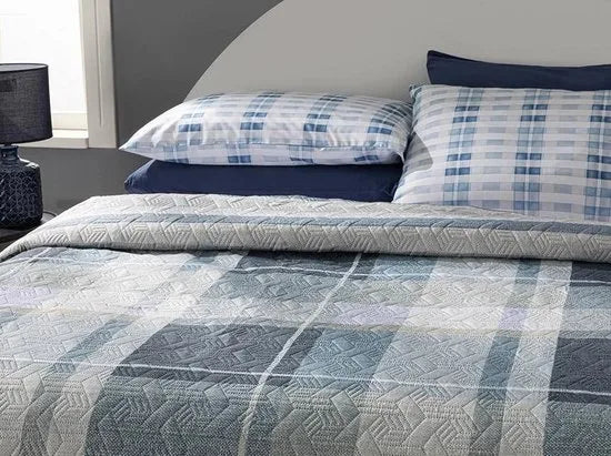 English Home dekbed zonder overtrek - Bedrukt dekbed - Wasbaar - 200x220 cm - Roze – Blauw Blauw (3013)
