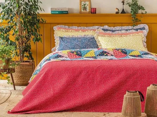 English Home dekbed zonder overtrek - Bedrukt dekbed - Wasbaar - 200x220 cm - Roze – Rood Rood (3631)