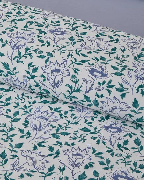 English Home - Dekbedovertrekset Gentle Flower - Katoen - Incl. Hoeslaken 160-200 - Incl. 2 kussenslopen - 200 x 220 cm - Blauw /Groen