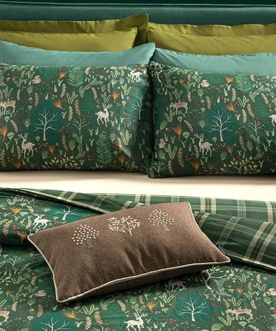 English Home - Dekbedovertrekset - incl. 2 kussenslopen - Incl. hoeslaken - 200x 220 cm - Groen – Donker groen