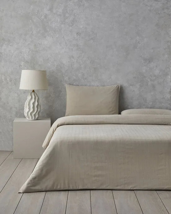 English Home Diamond Silky Cotton - Tweepersoons -Dekbedovertrekset - Zijdeachtig Katoenen - Incl. Hoeslaken 160x200 - 2 kussenslopen - 200 x 220 cm - Wit – Beige/effen 160 x 200