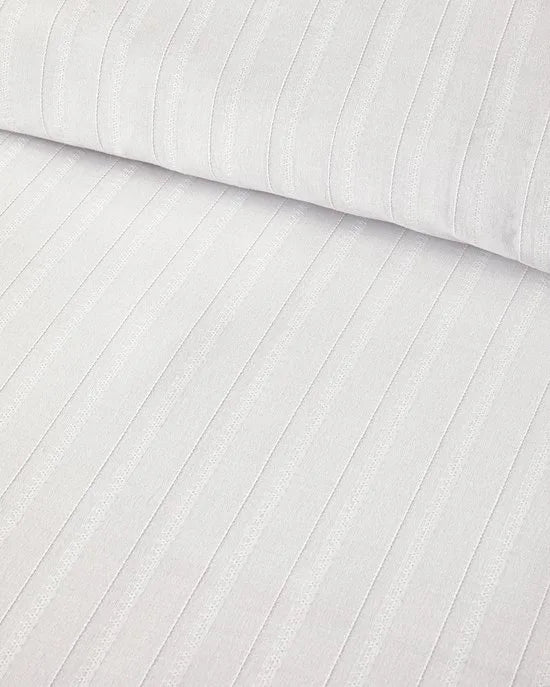 English Home Diamond Silky Cotton - Tweepersoons -Dekbedovertrekset - Zijdeachtig Katoenen - Incl. Hoeslaken 160x200 - 2 kussenslopen - 200 x 220 cm - Wit – Wit 180 x 200