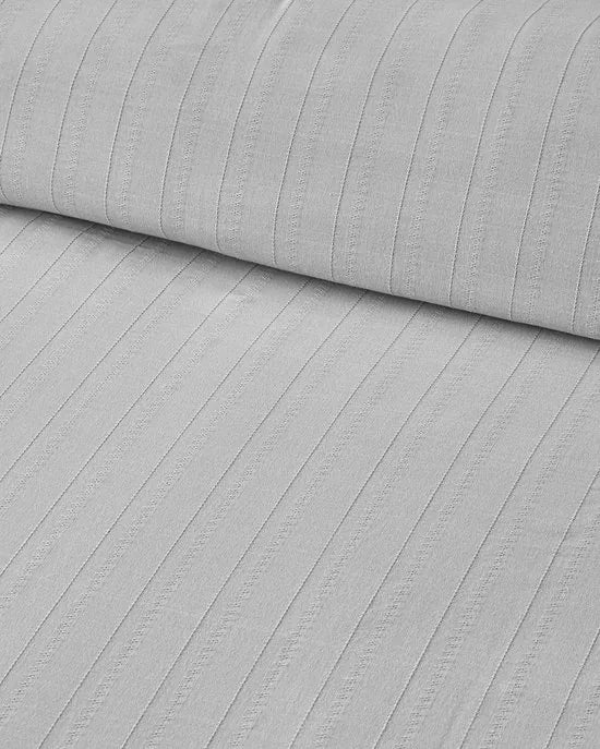 English Home Diamond Silky Cotton - Tweepersoons -Dekbedovertrekset - Zijdeachtig Katoenen - Incl. Hoeslaken 160x200 - Incl. 2 kussenslopen - 200 x 220 cm - Licht Grijs