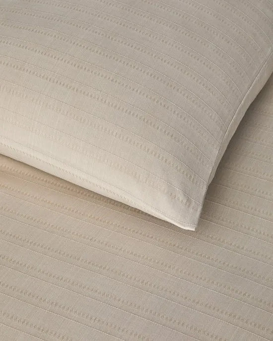 English Home Diamond Silky Cotton - Tweepersoons -Dekbedovertrekset - Zijdeachtig Katoenen - Incl. Hoeslaken 160x200 - 2 kussenslopen - 200 x 220 cm - Wit – Beige/effen 160 x 200