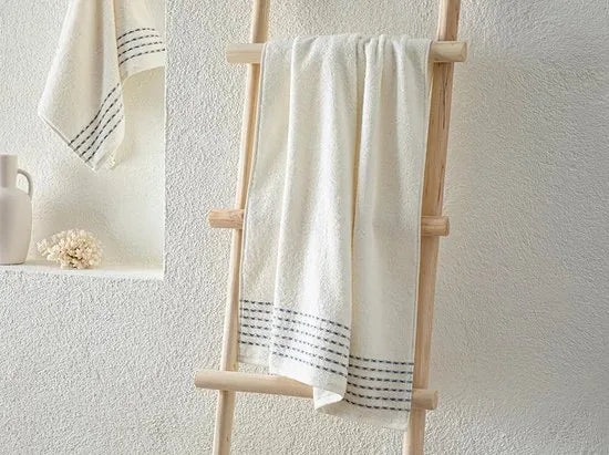 English Home Soft Wave Cottony Bath Towel 70x140 cm Ecru- 1 stuk