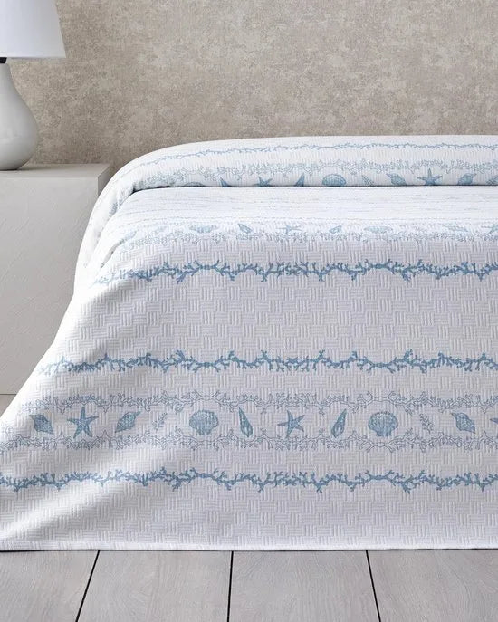 English Home - Submarine Treasures Zomerdeken - Bedsprei - 100% Katoen - Eenpersoons - 150x220 cm – Blauw/Wit – Blauw