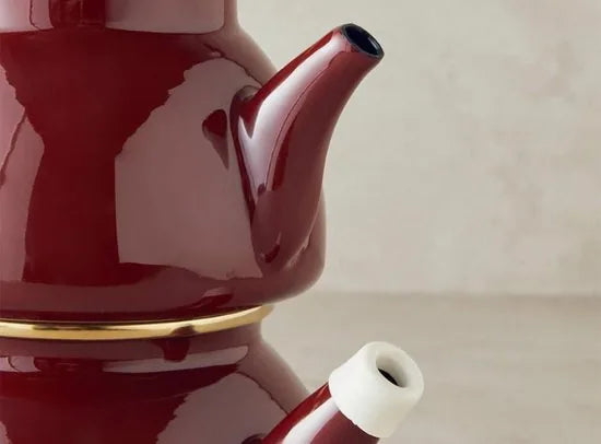 English Home Bright Parade Bone China Theepot Set – 400 & 290 ml – Rood – Elegante Thee- en Koffieset – Kastanjebruin English Home Theepot 0,50 lt + 1,1 lt -K