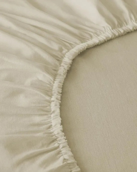 English Home Timeless Hoeslaken - Novella Premium - 100% Katioen - Met elastiek - 120 x 200 cm - Beige / Lichtbruin