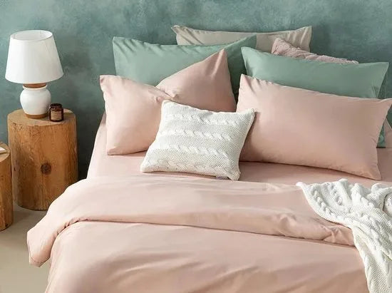 English Home Tweepersoons dekbedovertrekset - 200x220 cm – Wit – Roze
