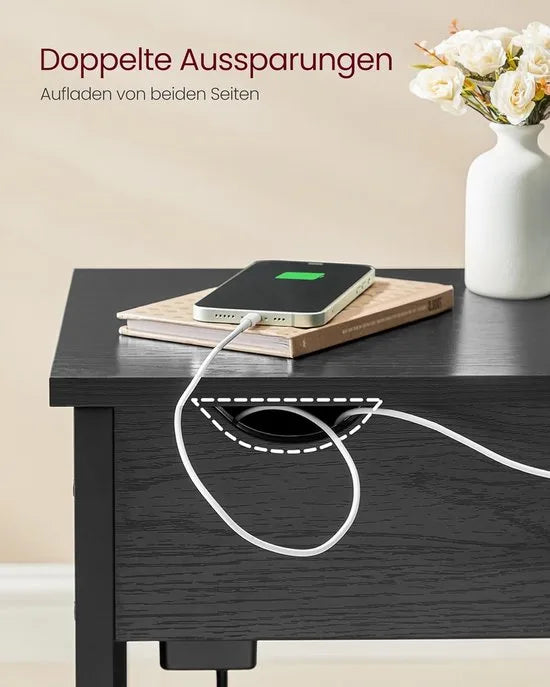 FurnStar - Bijzettafel met stopcontact en USB-poorten – Smal nachtkastje voor woonkamer en slaapkamer – Zwart met houtnerf