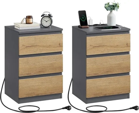 Furnstar Kailyn Collection - Nachtkastje met stekkerdoos - Bijzettafel 3 laden - 2 AC-stopcontacten - 2 USB-A-aansluitingen - Modern - Leigrijs-Natuurbruin