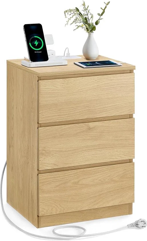 Furnstar Kailyn Collection - Nachtkastje met stekkerdoos - Bijzettafel 3 laden - 2 AC-stopcontacten - 2 USB-A-aansluitingen - Modern -Ebbenzwart – Strogeel