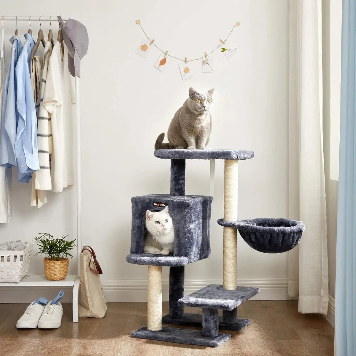 FurnStar - Krabpaal - Klein Kattenappartement 84 cm - Kattentoren - Lichtgrijs – Grijs
