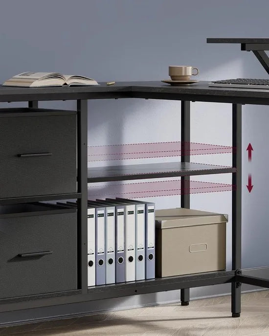 Furnstar L-vormig Bureau – 135 x 105 cm – Hoekbureau met 2 Ruime Lades, Monitorstandaard en Verstelbare Plank – Computer- en Gamingbureau – Ebbenhout Zwart