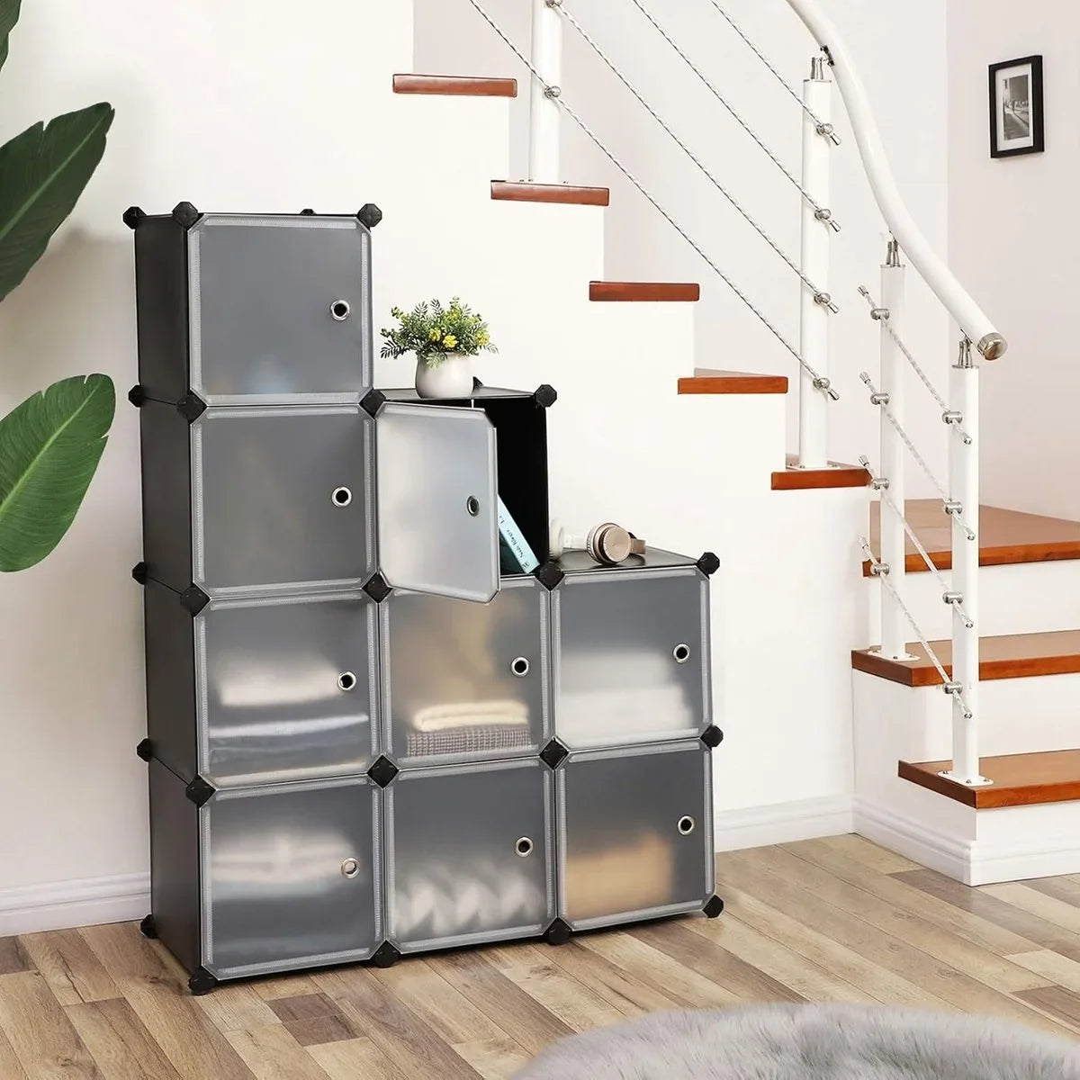 FurnStar - Reksysteem - schoenenrek - set van 12 kubussen - kledingkast van kunststof - met deuren - steekrek - opslag van kleding - schoenen en boeken - eenvoudige montage - zwart – Zwart zwart (0905)