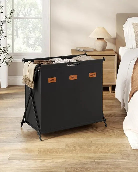 FurnStar - Wasmand - wasverzamelaar - 135 liter - wasbox - 3 vakken - inklapbaar X-frame - individuele etiketten - voor bijkeuken - slaapkamer - badkamer - 70 x 40 x 66 cm - inktzwart