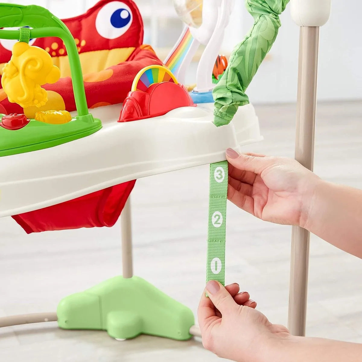 running aid, play and walking carriage, / activiteitsspeelgoed, loophulp, babywalker, speel- en loopstoeltje, Loperwagen