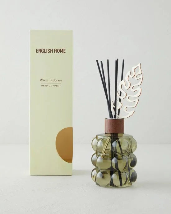 Warm Embrace Geurstokjes 200 ml – Reed Diffuser – Bloemige & Warme Huisgeur – Vanille & Sandelhout – Woonkamer, Slaapkamer & Hal
